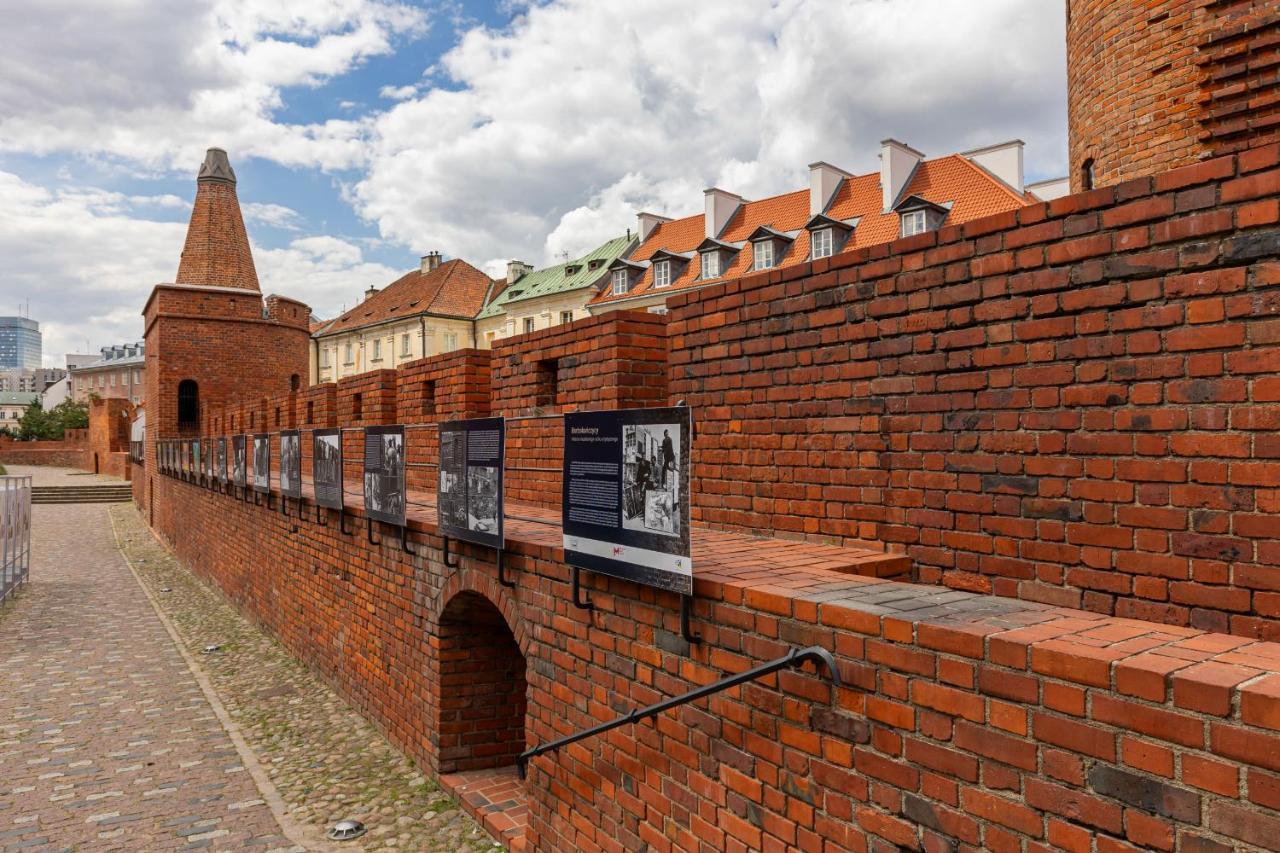 Апартаменти Atmospheric Next To Old Town Square By Renters
