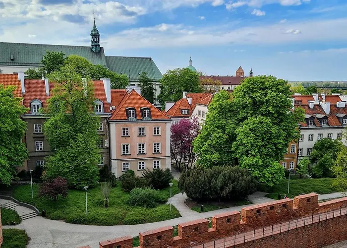 Atmospheric Apartment Next To Warsaw Old Town Square By Noclegi Renters